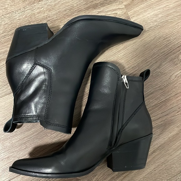Dolce Vita Boots - Picture 10 of 10